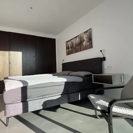 Semesterbostad The Cube *